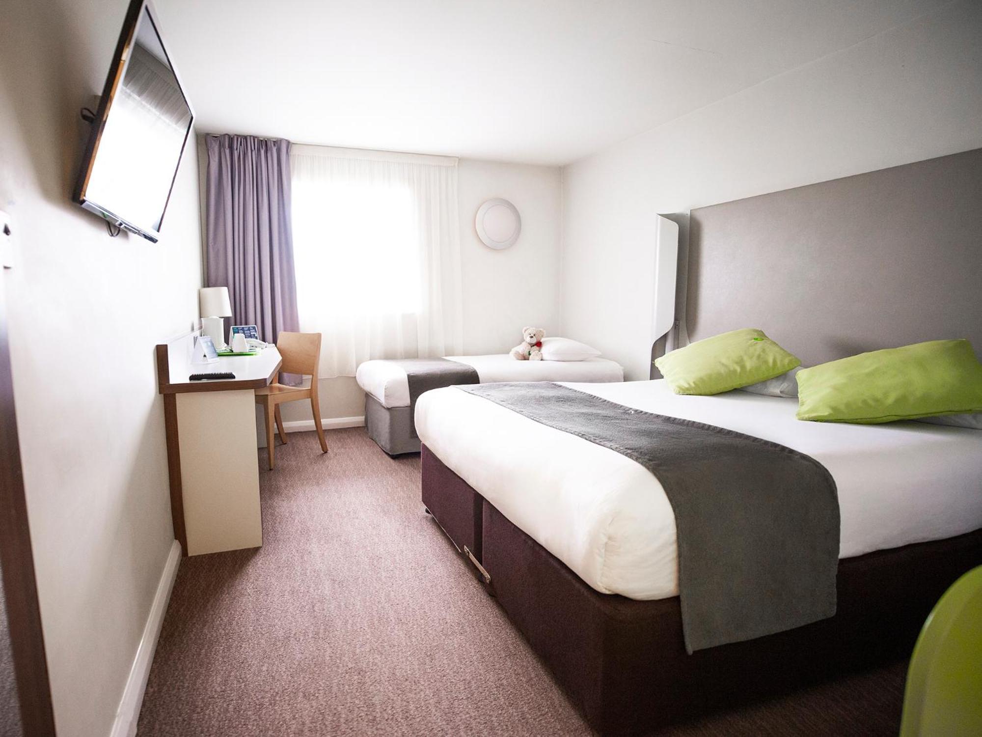 กัมปาไนล์ นอร์ทแฮมป์ตัน Hotel นอร์ทแธมป์ตัน ภายนอก รูปภาพ